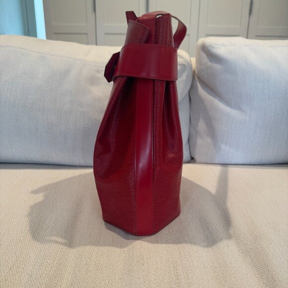 Vintage Louis Vuitton Sac d’Épaule GM in Red Épi Leather - Excellent Condition - Picture 5 of 16